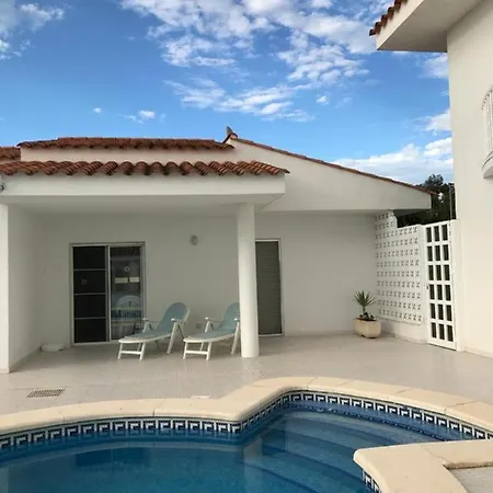 וילה Residencial San Francisco *